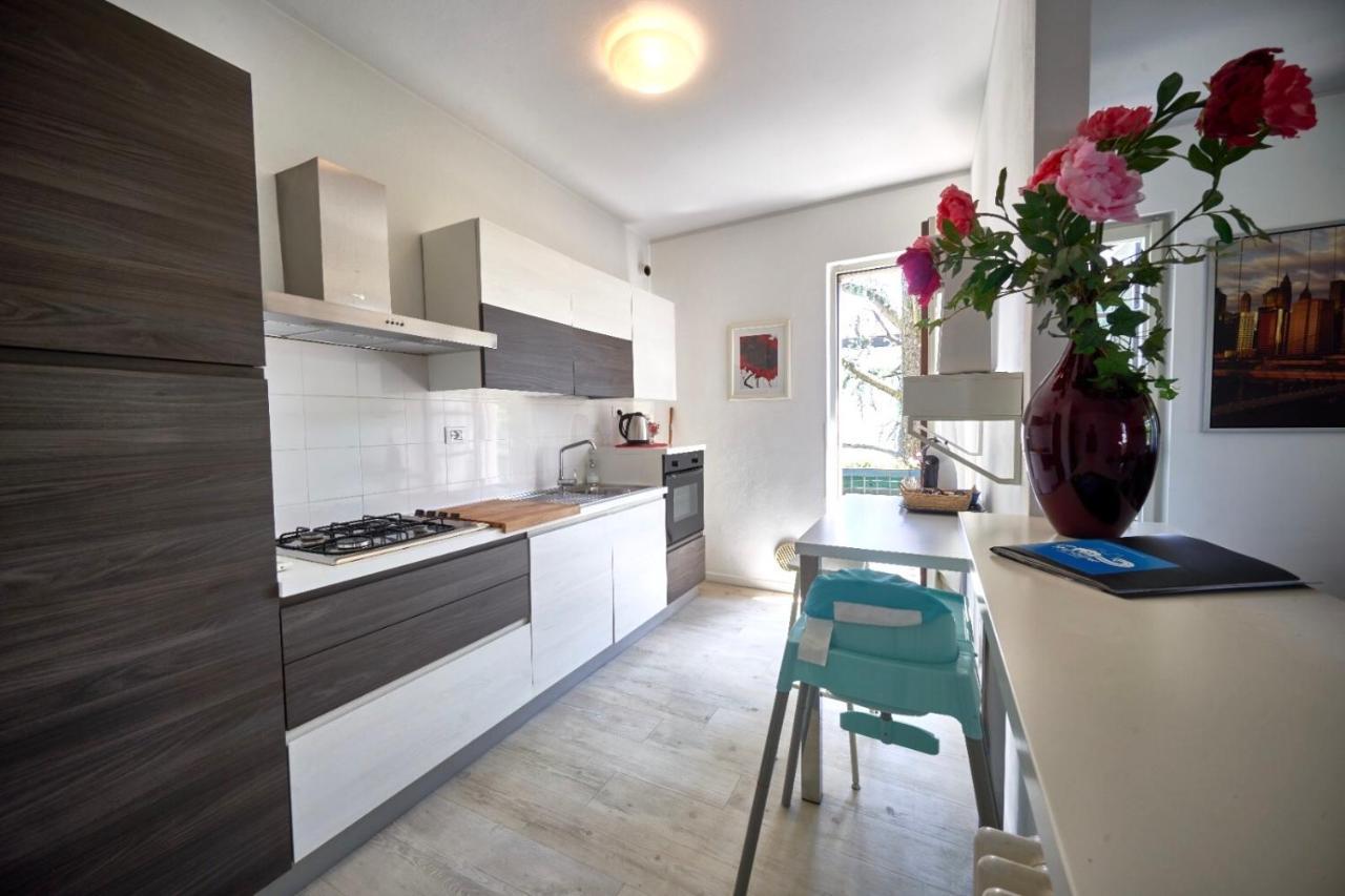 Your Familyapartment In Sirmione Exterior photo